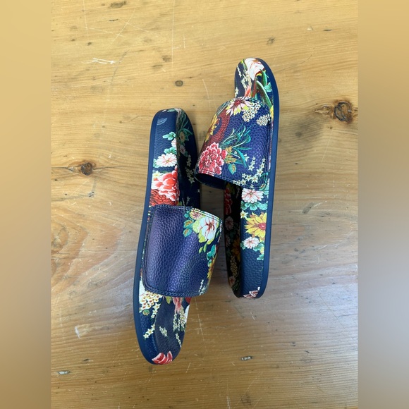 Johnny Was Floral Women's Slide Sandals - Picture 6 of 8